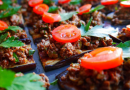 Karnıyarık, Fyldte auberginer, Fyldte auberginer med oksekød, tyrkiske Fyldte auberginer, tyrkiske opskrifter, naturlige opskrifter, opskrifter med auberginer, aubergine opskrifter, Fyldte auberginer opskrift, opskrifter med Fyldte auberginer