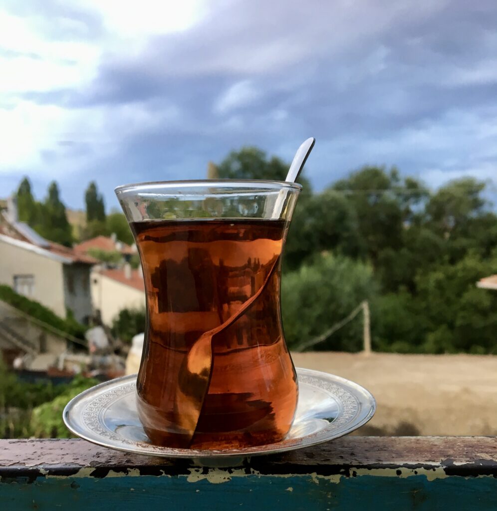tyrkisk te, tyrkisk tea, tyrkisk cay, tyrkiske drikkevare, tea fra Tyrkiet, tyrkiske opskrifter