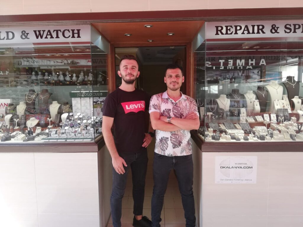 Gold bee, smykker i alanya, smykkeforretning, serkan guldsmed, håndlavet smykker alanya, alanya håndlavet smykker, special designet smykker alanya, alanya såecial designet smykker