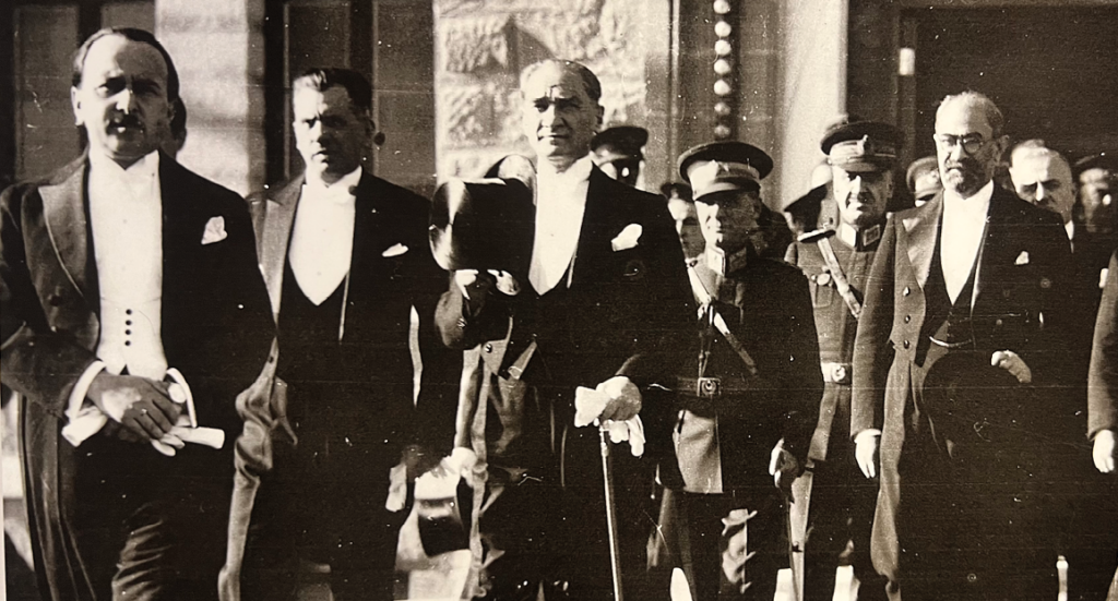 ataturk, atatürk, Tyrkiets leder, Tyrkiets nationalhelt, Tyrkisk historie, historien om Tyrkiet, Historie om Alanya, Alanya historie, ALanyas navn, atatürk, alanya historie, historie fra alanya, guide til alanya, oplevelser i Alanya