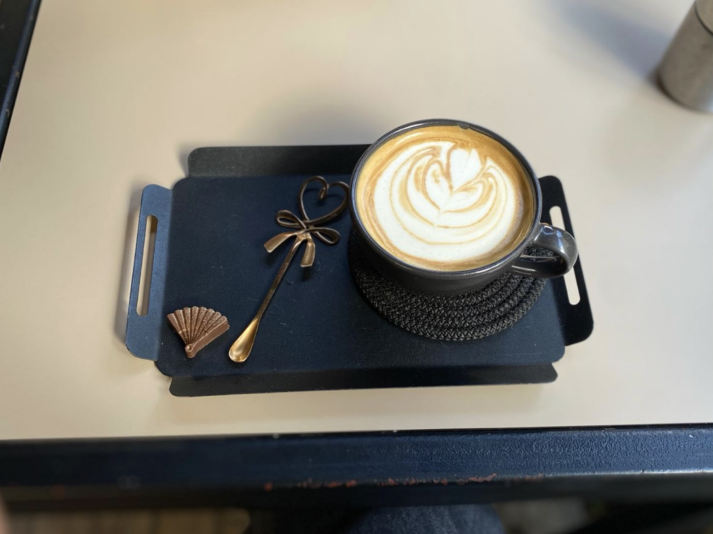 zero coffee, god kaffe, gode kaffebarer i alanya, unik kaffe, speciel kaffe, cappuchino, latte, centrum