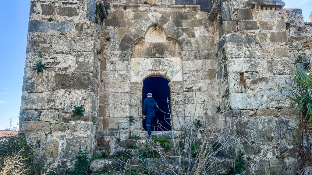 Şarapsa Han karavanestation i Konkali, Şarapsa Han, Konakli karavanestation, Alanya karavanestation, Silkevejen, historien om Silkevejen, Tyrkisk kultur, Silkevejen i Tyrkiet, gratis seværdigheder i Konakli, gratis seværdigheder i Alanya, gratis seværdigheder i Konakli, tyrkisk historie